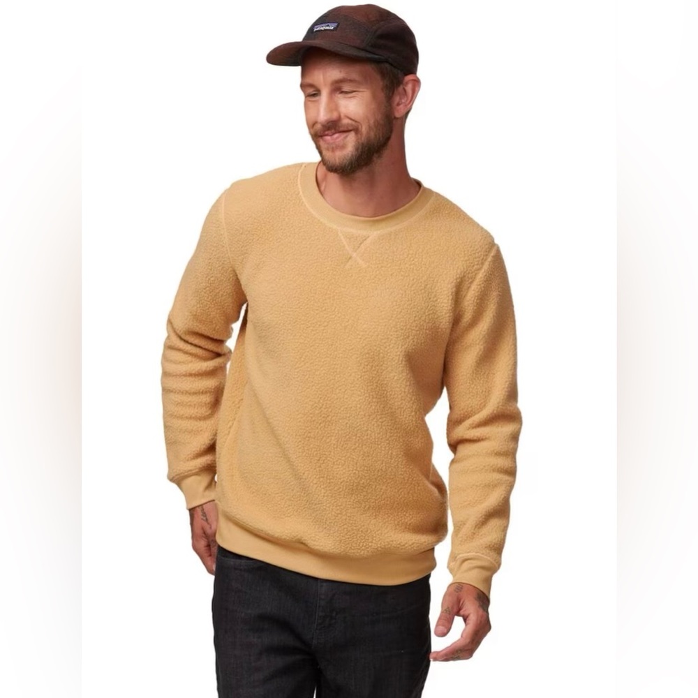 Tan/camel Mens size medium fleece sweatshirt